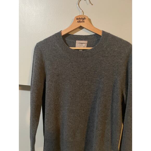 J. Crew 100% Cashmere Classic-Fit Crewneck Sweater SZ SMALL Charcoal Gray $148 - Picture 2 of 9